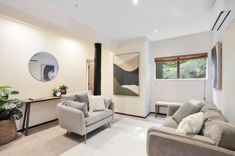 196 Godley Road_1