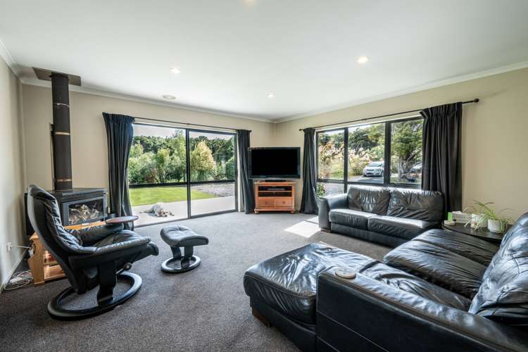 30 Matua Grove Otatara_7