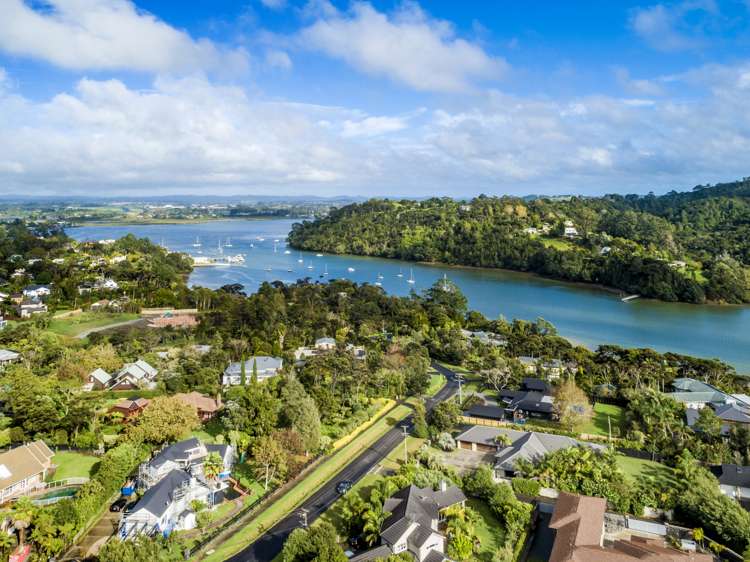 8 Oscar Road Greenhithe_34