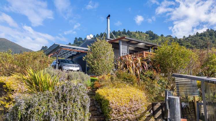 102 Boons Valley Road Waikawa Picton_21