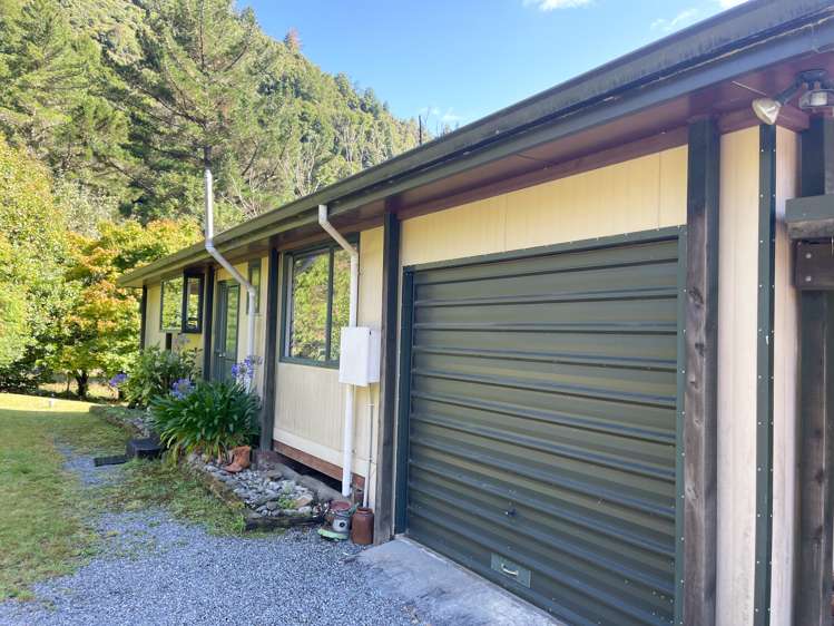 7 Franklyn Street Reefton_6