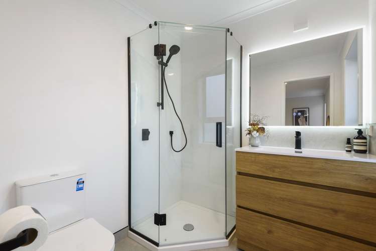 6/13 Kaihu Street Northcote_15