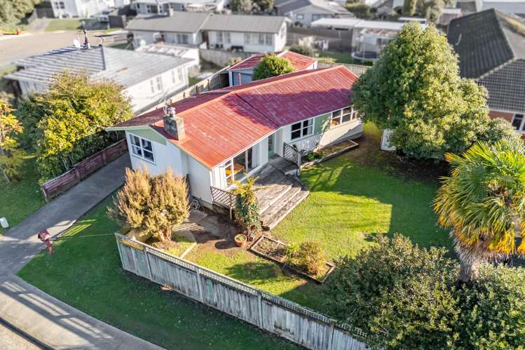 34 Mountbatten Grove_0