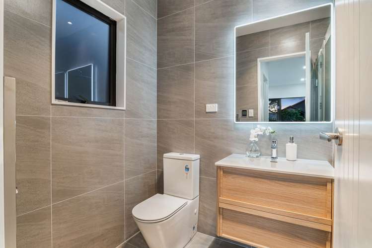 88 Huanui Drive Orewa_12