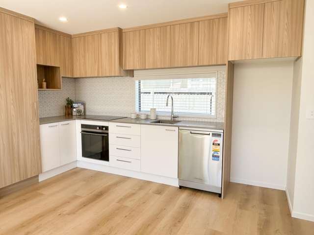 2/6 Strauss Place Somerfield_2