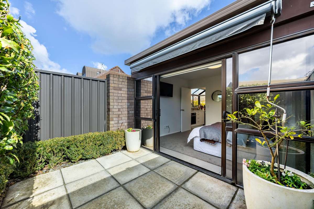 16/327 Hobsonville Road_5