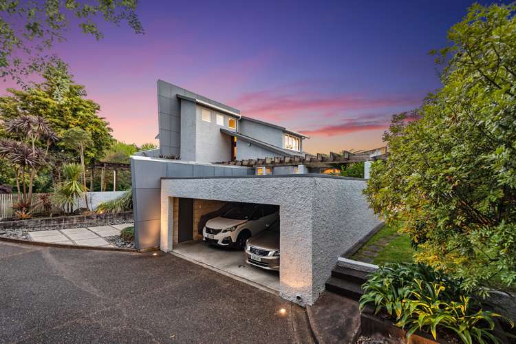 132 River Road Hamilton East_17