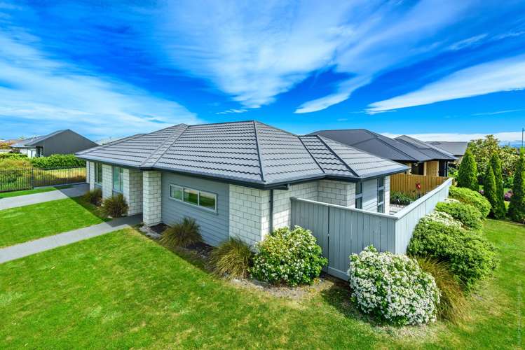 37 Eastfield Drive Lincoln_25