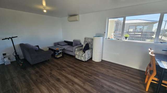 77 Mould Street Waitara_2