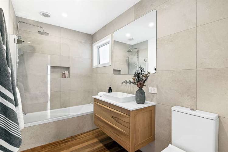 1/15 Ludlow Terrace Totara Vale_10