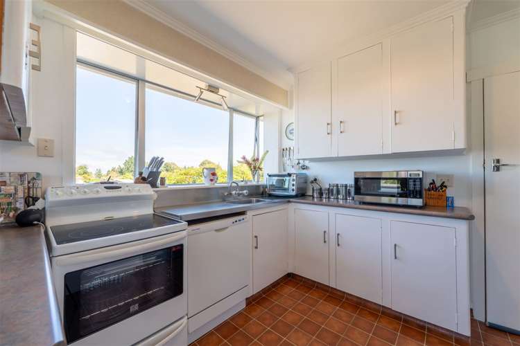 88 Pages Road Marchwiel_7