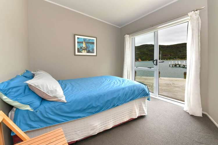 65 North Cove Kawau Island_11