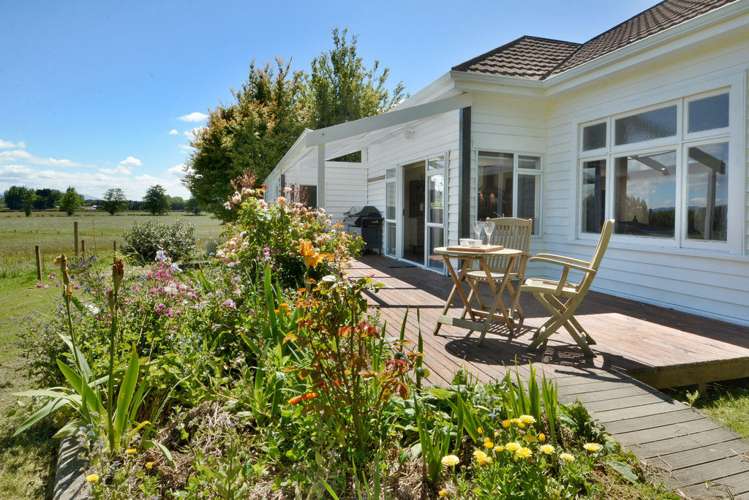 23 Back Road Milton_28