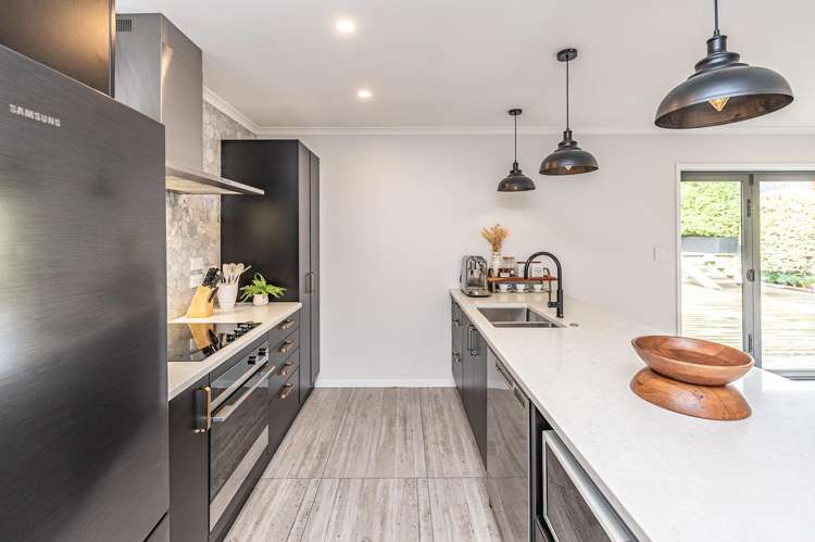 13 Magnolia Crescent Tawhero_9