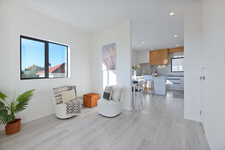 3/50 Newington Road Henderson_17