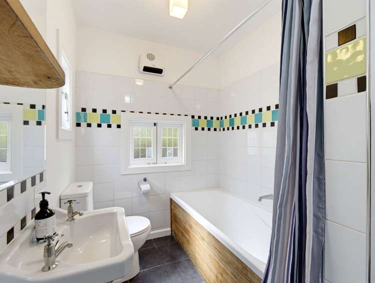 10 Cornwall Road Lyttelton_8