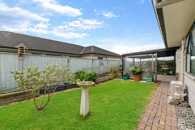 1 Kirkaldy Street Wattle Downs_7