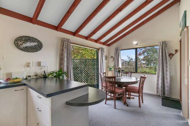 10 Dellys Grove Levin_4