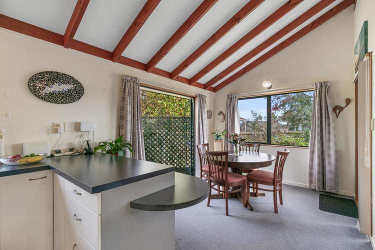 10 Dellys Grove Levin_4