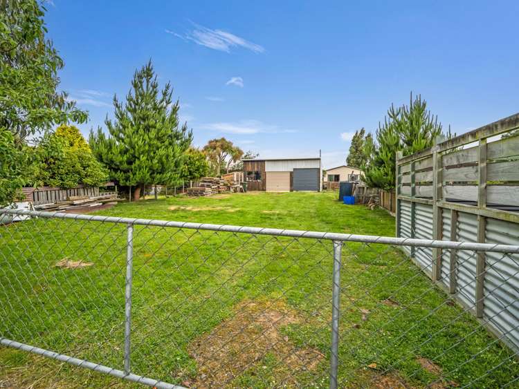 20 and 16 Main Road Owaka_20