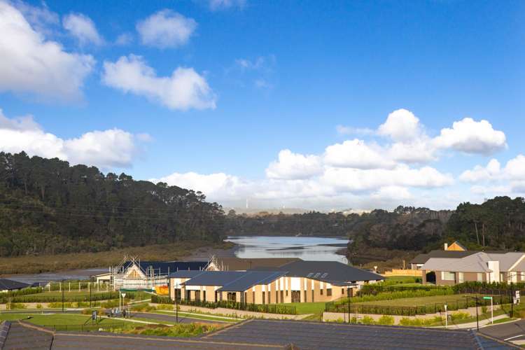 4 Canoe Lane Riverhead_18