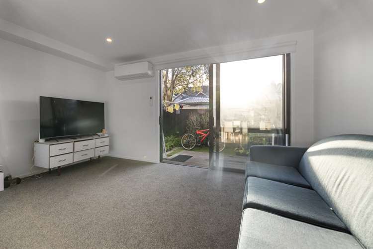 9 Edmund Anscombe Place Caversham_23
