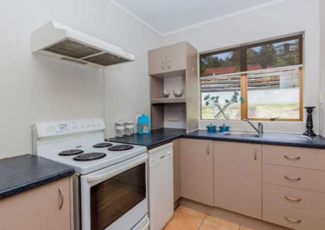 14B Hollyhock Place Browns Bay_4