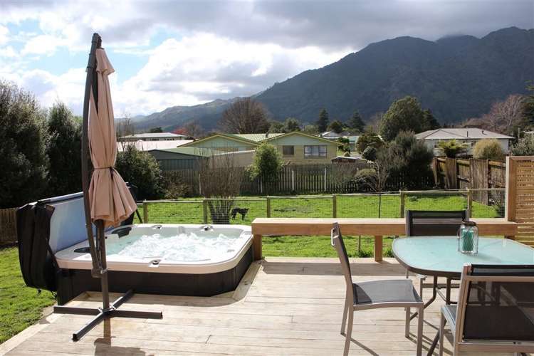 11 Churchill Avenue Te Aroha_17