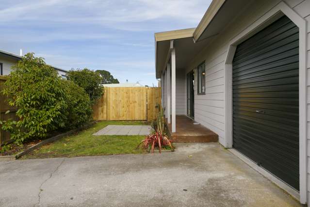 2/52 Arthur Crescent Hilltop_1