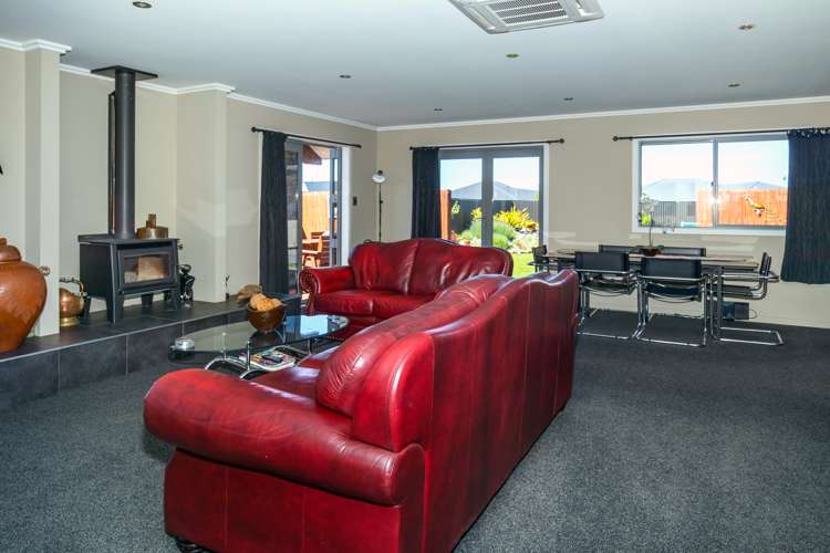 17 Lakeland Avenue Twizel_7