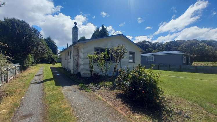 4 Erskine Street Tuatapere_18