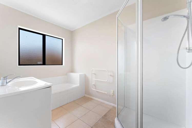 31 Zefiro Drive Massey_14