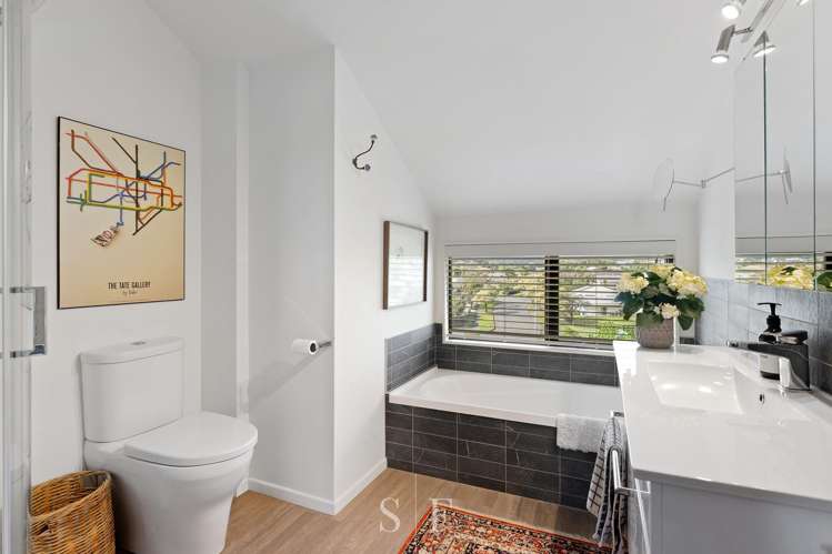 4 Stonewall Grove Waikanae Beach_17
