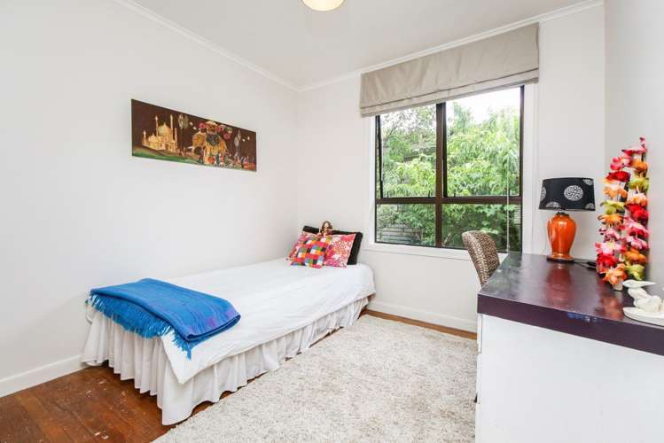 92 Woodlands Park Road Titirangi_17