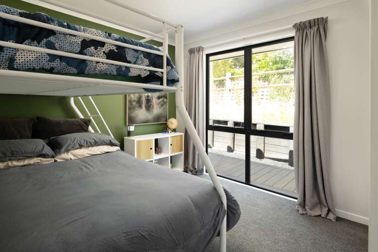 6 Lake View Place Fairhall_25