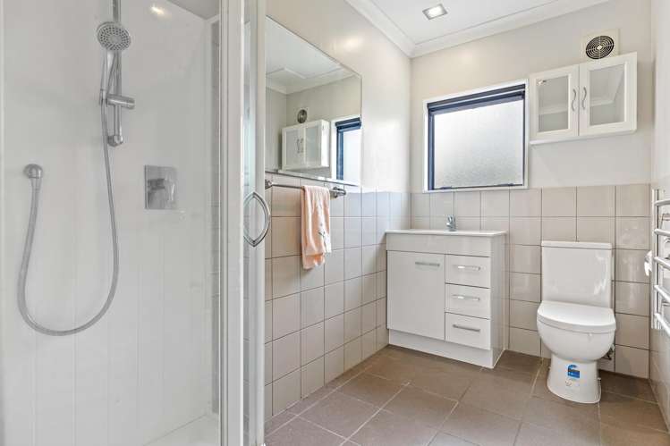 8 Limeburners Close Hobsonville_16