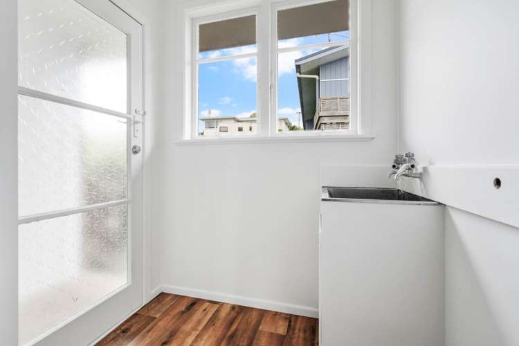 2 Helena Street Massey_20