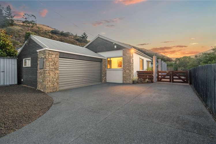 64 Colenso Street Sumner_19