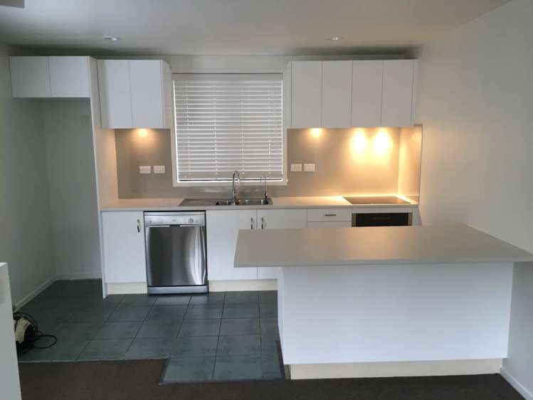 19/25 Rossmay Terrace_0