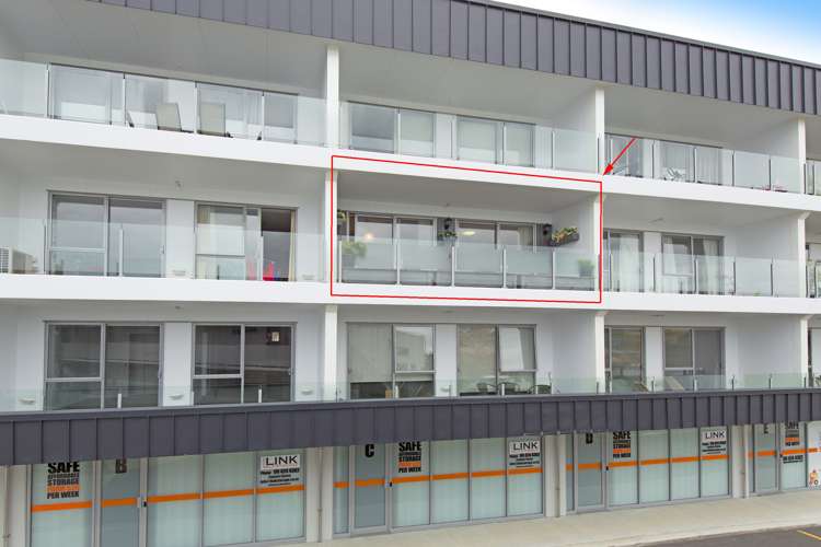 220/17 Link Crescent Stanmore Bay_12