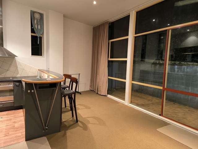 402/8 Church Street Wellington Central_1