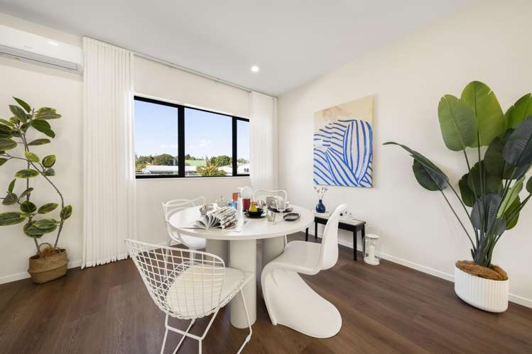 7/125 Universal Drive Henderson_15