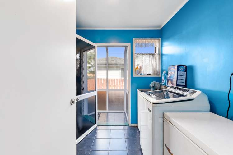 436 Roscommon Road Clendon Park_10