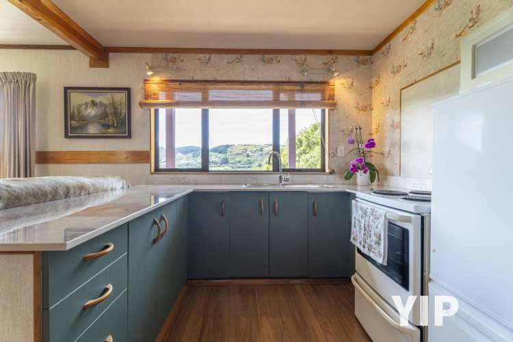 9a Victory Crescent Tawa_6