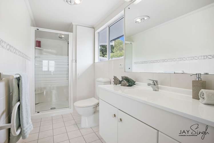 392 North Road Clevedon_13