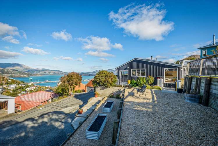 8 Days Road Lyttelton_1