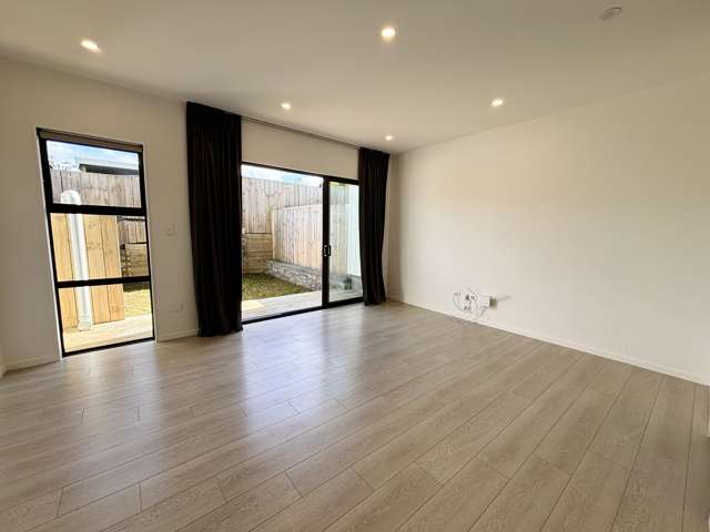 4/25 Abbotleigh Ave Te Atatu Peninsula_3