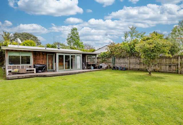 Two Bedroom, Close to Town