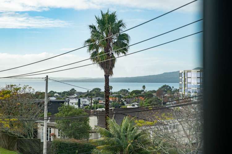 2d Rangitoto Terrace Milford_12