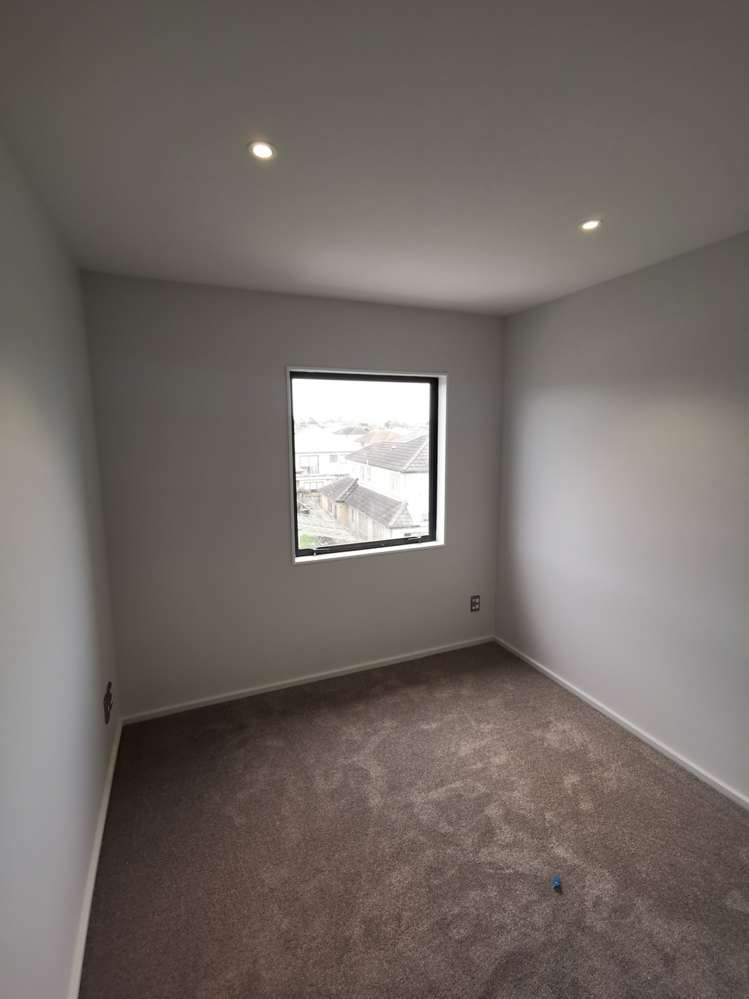 103 Bordeaux Parade Te Atatu South_7